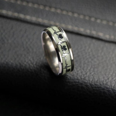 Silver-Plated Heartbeat Finger Ring